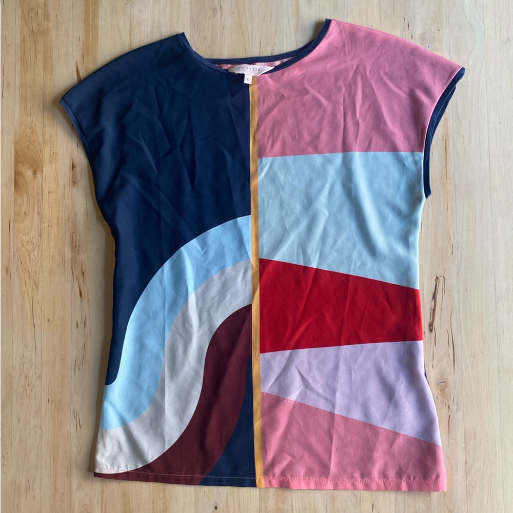Ted Baker light T-shirt EUC